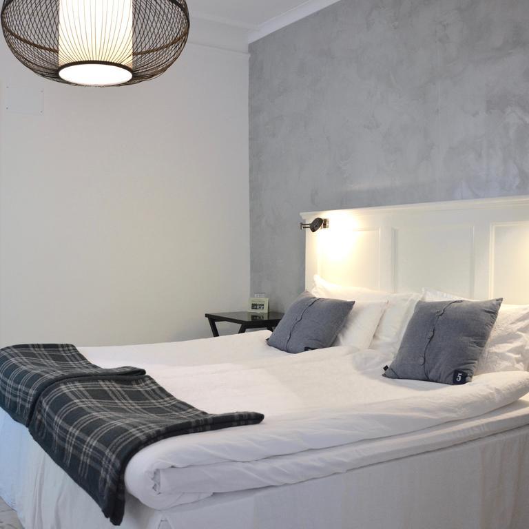 Hallfreda Hotell Endre Zewnętrze zdjęcie